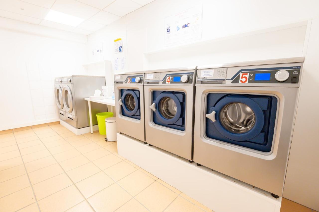 Hostel Le Hueb Grenoble Bagian luar foto